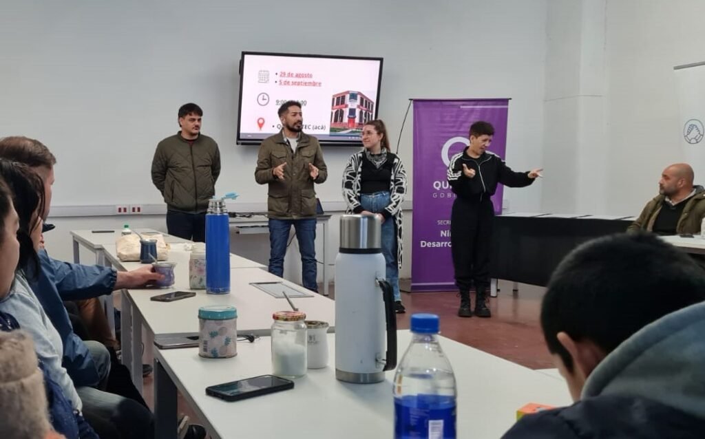 EXITOSO CIERRE DEL PRIMER TALLER DE APOYO A LA BÚSQUEDA DE EMPLEO PARA LA COMUNIDAD SORDA EN QUILMES TEC 3