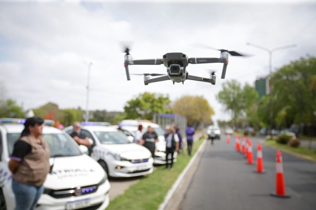 SE REALIZÓ UN MEGAOPERATIVO DE INSPECCIÓN PARA DETECTAR Y SECUESTRAR VEHÍCULOS Y AUTOPARTES DE ORIGEN ILÍCITO (3)