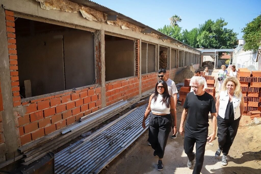 AVANZAN-LOS-TRABAJOS-DE-CONSTRUCCION-DEL-NUEVO-EDIFICIO-DE-LA-ESCUELA-SECUNDARIA-No-8-DE-DON-BOSCO-3.jpg