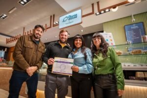 CERTIFICADOS DE HABILITACIÓN A 15 COMERCIOS 1