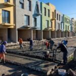 CONTINÚAN LAS OBRAS DE 28 VIVIENDAS EN EL BARRIO LA ODISEA, DE QUILMES OESTE 2