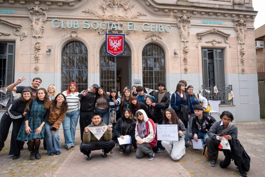 DESAYUNO CON INTEGRANTES DEL CONSEJO CONSULTIVO DE CENTROS DE ESTUDIANTES Y REPRESENTANTES DE ESCUELAS SECUNDARIAS DE QUILMES 4