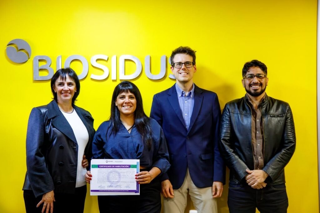 EL MUNICIPIO DE QUILMES ENTREGÓ EL CERTIFICADO DE HABILITACIÓN A LA PLANTA DE PRODUCCIÓN DE BIOSIDUS EN BERNAL OESTE 1