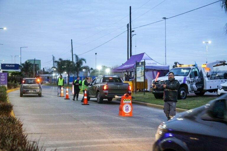 EL MUNICIPIO DE QUILMES REALIZÓ UN OPERATIVO INTEGRAL DE CONTROL VEHICULAR Y PRESENTÓ EL NUEVO EQUIPAMIENTO DE SEGURIDAD VIAL 3