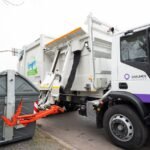EL MUNICIPIO DE QUILMES SUMÓ UN NUEVO CAMIÓN DE CARGA LATERAL E INICIÓ EL PLAN DE CONTENERIZACIÓN EN EZPELETA 3