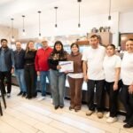 EL MUNICIPIO ENTREGÓ EL CERTIFICADO DE HABILITACIÓN A UN COMERCIO GASTRONÓMICO Y 41 CARNETS DE MANIPULACIÓN SEGURA DE ALIMENTOS 1