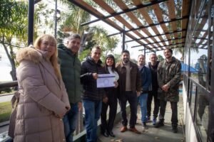 EL-MUNICIPIO-ENTREGO-EL-CERTIFICADO-DE-HABILITACION-AL-LOCAL-GASTRONOMICO-RIO-HAUS-CLUB-DE-LA-RIBERA-1.jpg