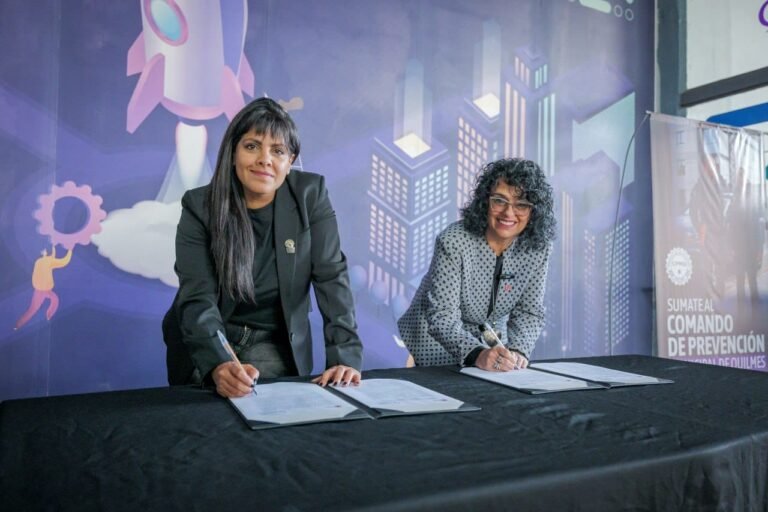 EL MUNICIPIO FIRMÓ UN CONVENIO CON LA UNQ Y PRESENTÓ LOS PRIMEROS PRESELECCIONADOS DEL COMANDO DE PREVENCIÓN MUNICIPAL 1