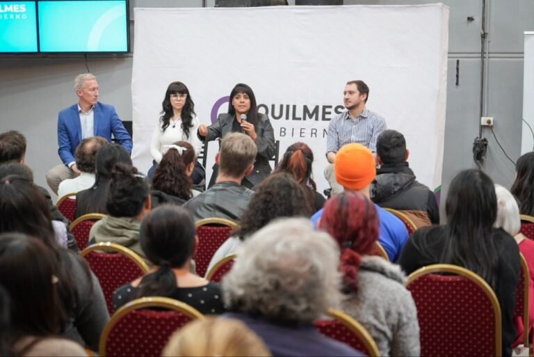 EL MUNICIPIO LANZÓ UN PROGRAMA DE MICROCRÉDITOS PARA EMPRENDEDORES Y EMPRENDEDORAS DEL DISTRITO 5