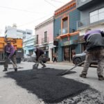 LA COMUNA CONTINÚA INTENSIFICANDO LOS TRABAJOS DE BACHEO EN HORMIGÓN Y CARPETA ASFÁLTICA A TRAVÉS DEL PLAN MUNICIPAL 2026 3