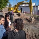 MAYRA Y EVA MIERI RECORRIERON EL INICIO DE LA OBRA DE PAVIMENTACIÓN DE 10 NUEVAS CUADRAS EN VILLA ALCIRA 1