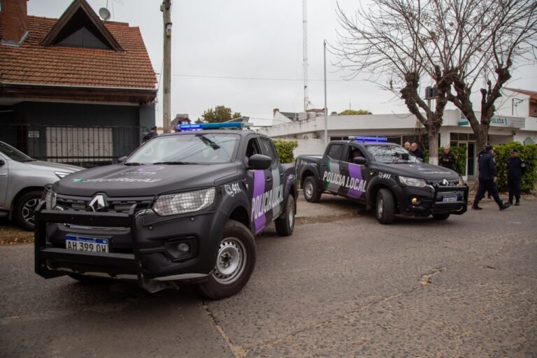 NUEVO-OPERATIVO-DE-SATURACION-EN-QUILMES-OESTE-Y-REUNION-CON-EL-TITULAR-DE-LA-COMISARIA-9-2.jpg