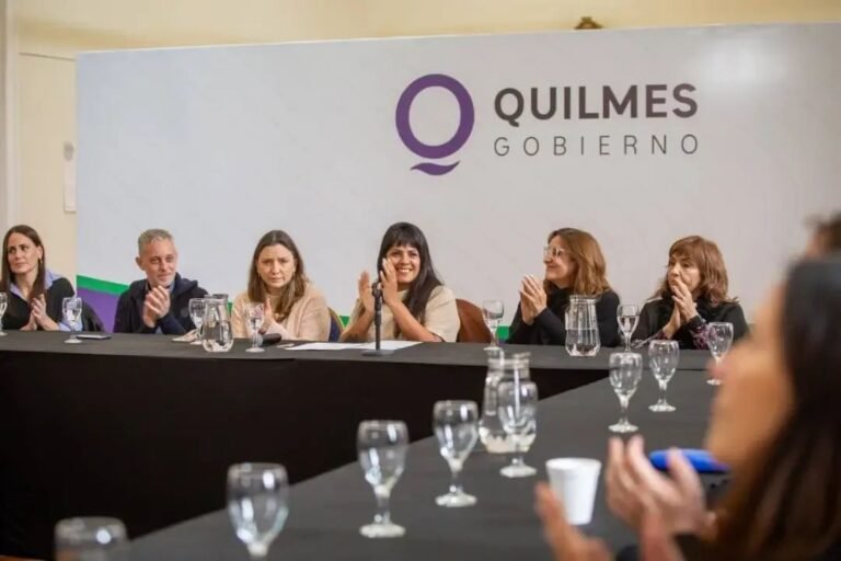 SE-DESARROLLO-EN-QUILMES-UNA-NUEVA-SESION-DEL-CONSEJO-CONSULTIVO-HONORARIO-EN-SALUD-MENTAL-Y-ADICCIONES-1.jpg